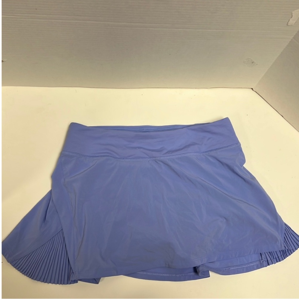 Lululemon Play Off The Pleats Skirt, size 6